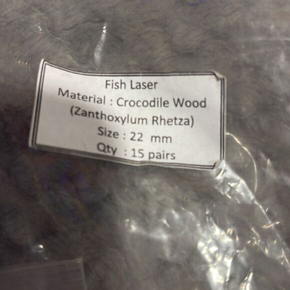 Crocodile wood fish, laser, gauges, plugs multiple sizes available one pair NEW - Picture 4 of 6